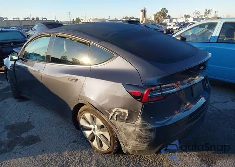 2022 Tesla Model Y Long Range Dual Motor All-Wheel Drive из США, поврежденный, VIN 7SAYGDEE8NF555705